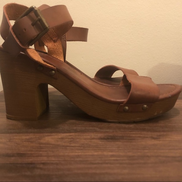 Platform Leather Heels - Picture 4 of 5